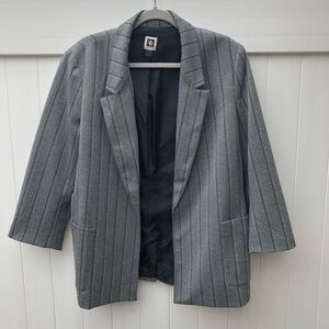 Classic Black Gray Chevron Striped Anne Klein Open Lapel Blazer with Pockets